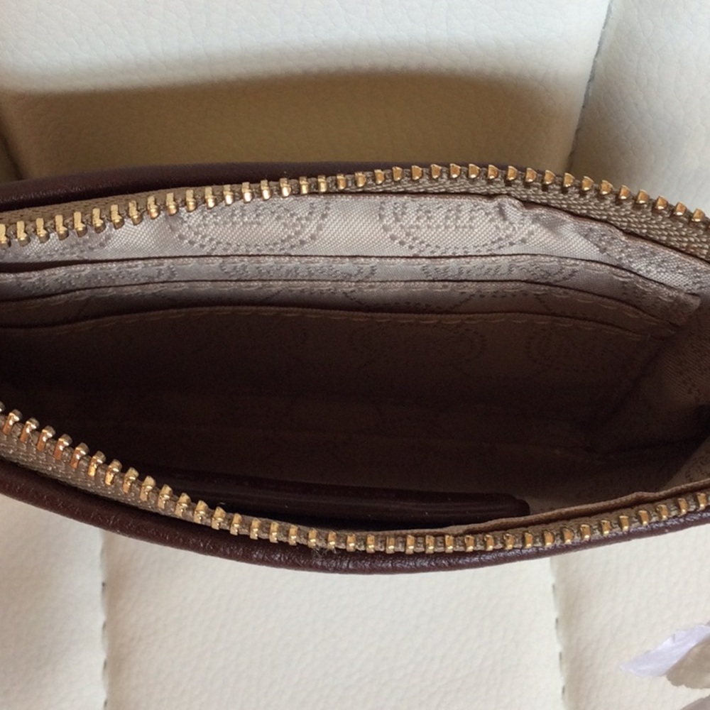 NWOT Michael Kors Brown Wristlet - Picture 6 of 10